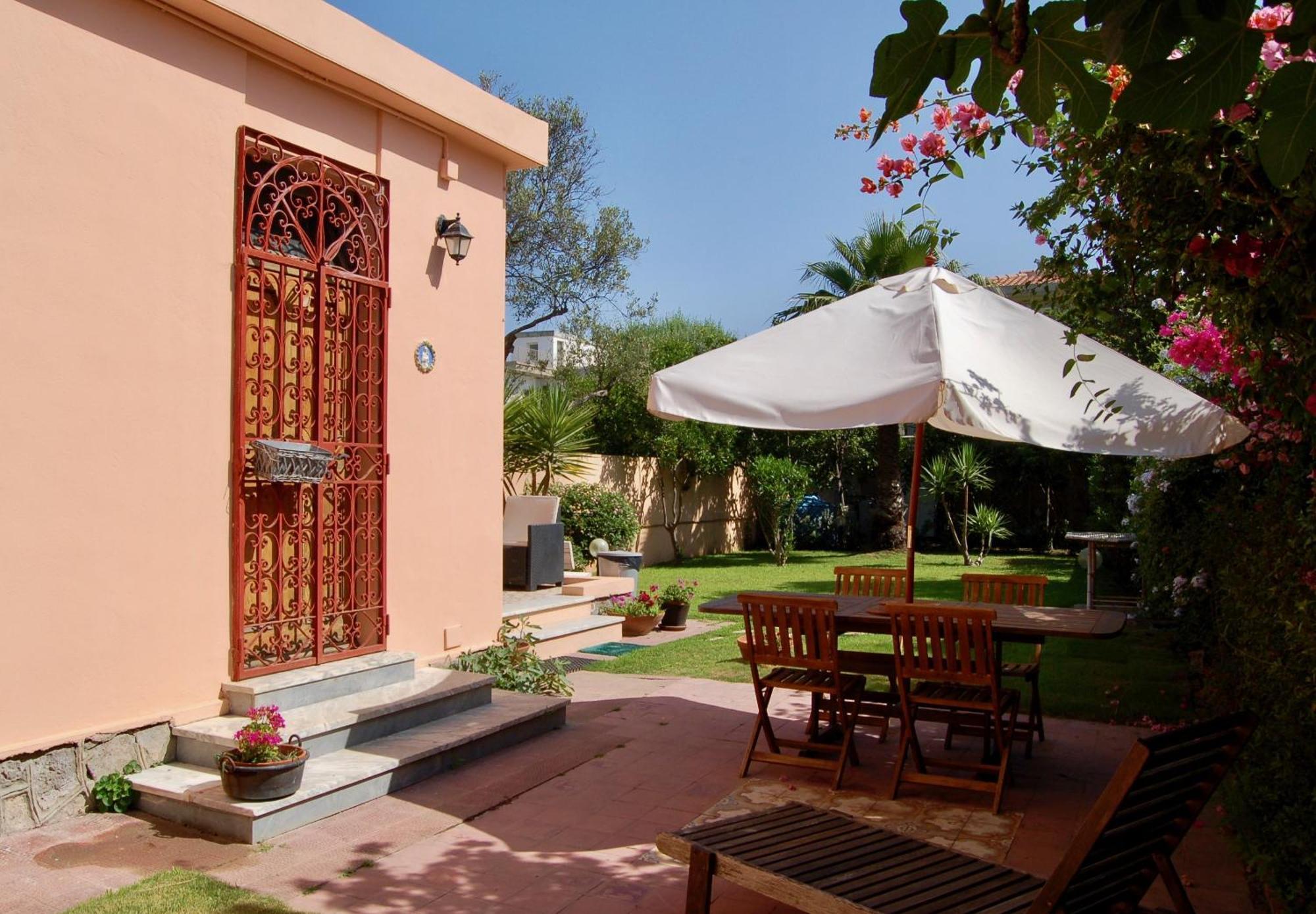 At Fourth Otel Cagliari Dış mekan fotoğraf